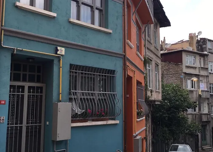 Turquoise House Featured In Elle Decor Magazine * Istanbul